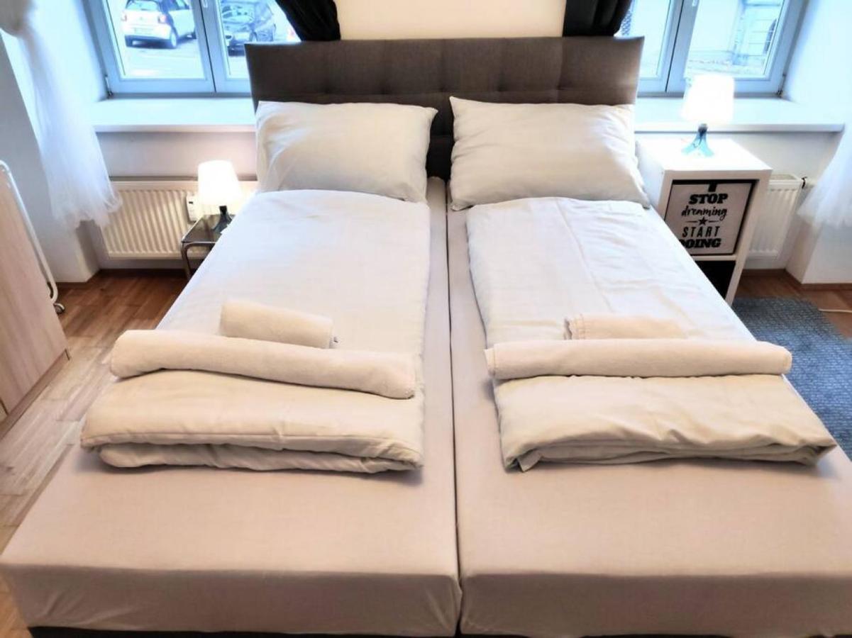 Nd Exquisites Wundervolles Ruhiges Terrassenapartment Mit Garage ウィーン エクステリア 写真